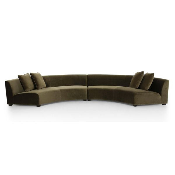 Sofa narozna o miekkim zarysie z harmonijnym wykonczeniem w odcieniu czerni